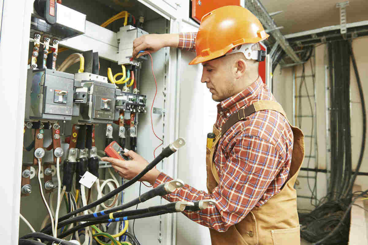 St. Louis Work Comp Attorney – Work Hazards in the Electrical Industry