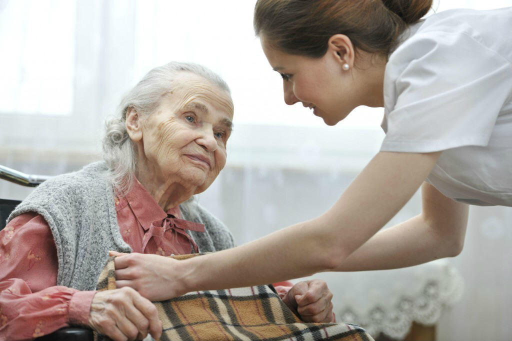 St. Louis nursing home work assisting an elderly woman