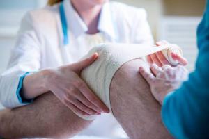 St. Louis knee injury