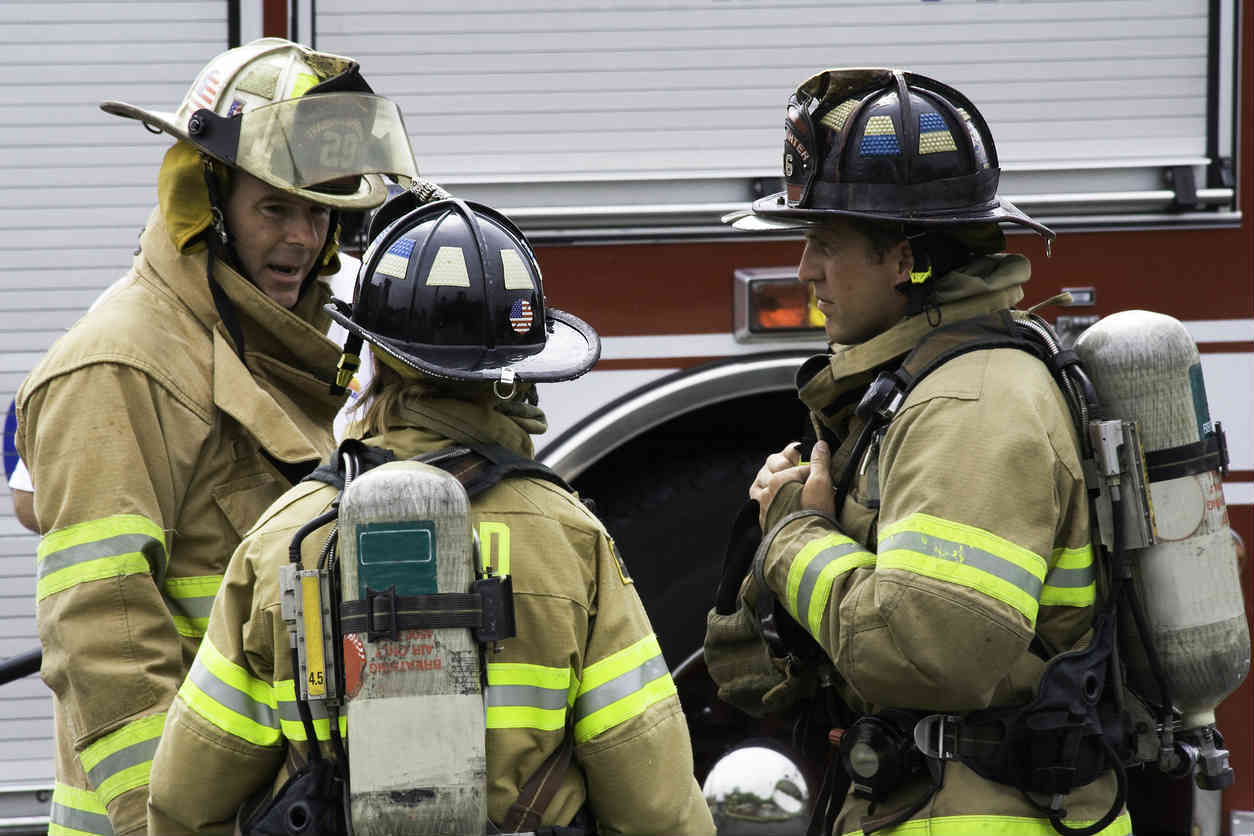 missouri firefighters discussing strategy