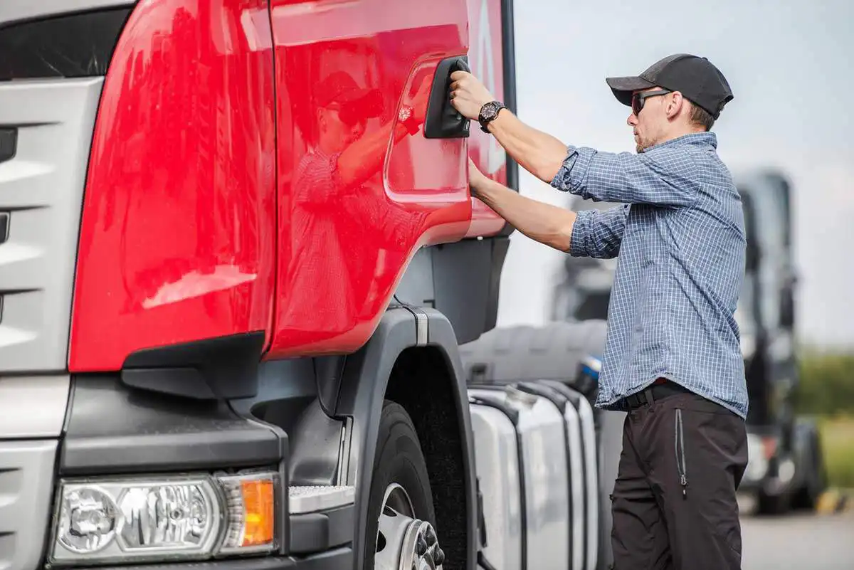 Injured Missouri truck driver pursuing workers’ compensation benefits