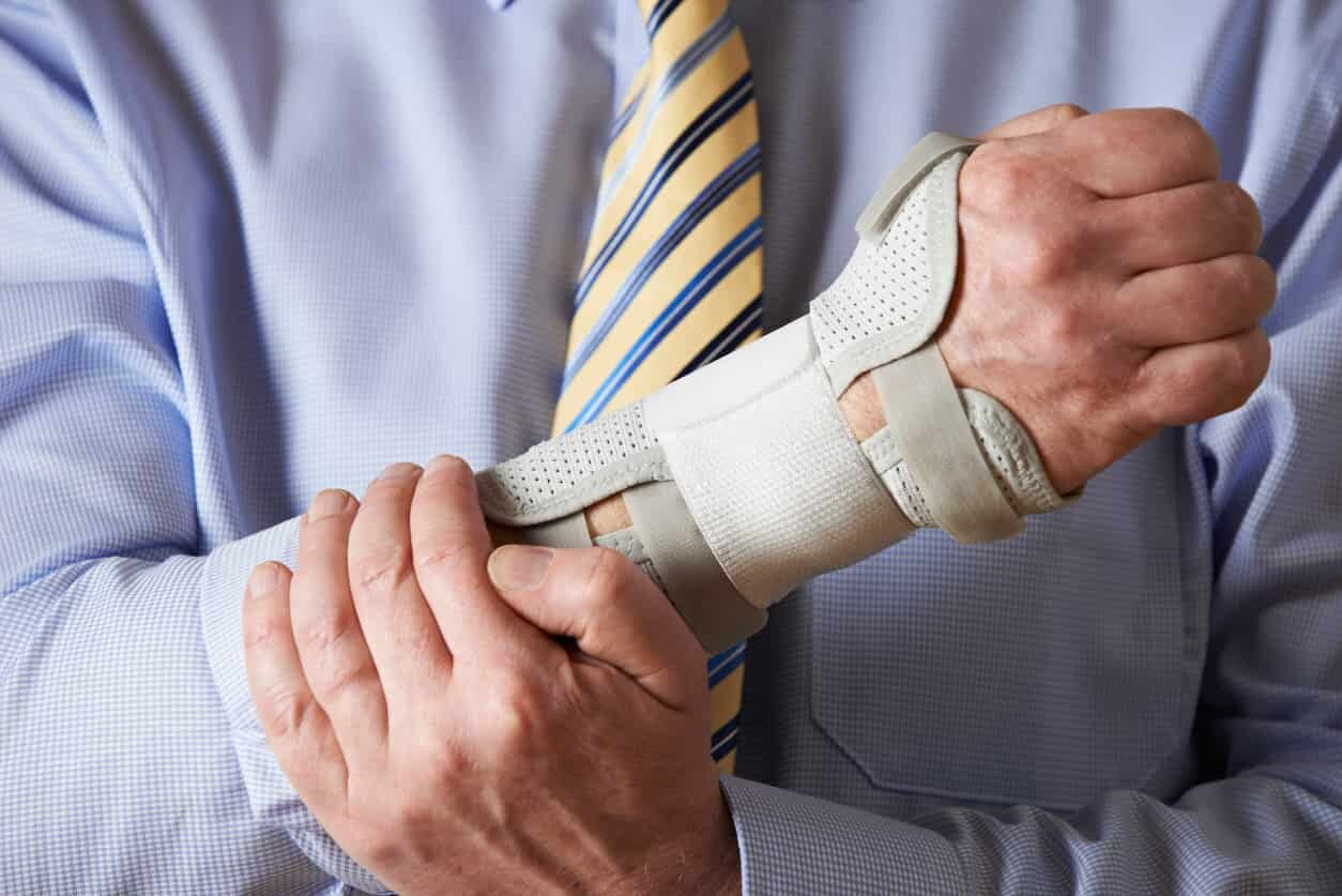 carpal tunnel injuries at work