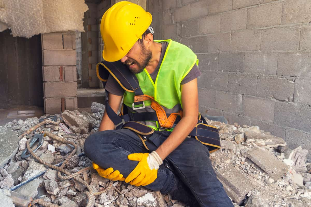 injured missouri construction worker