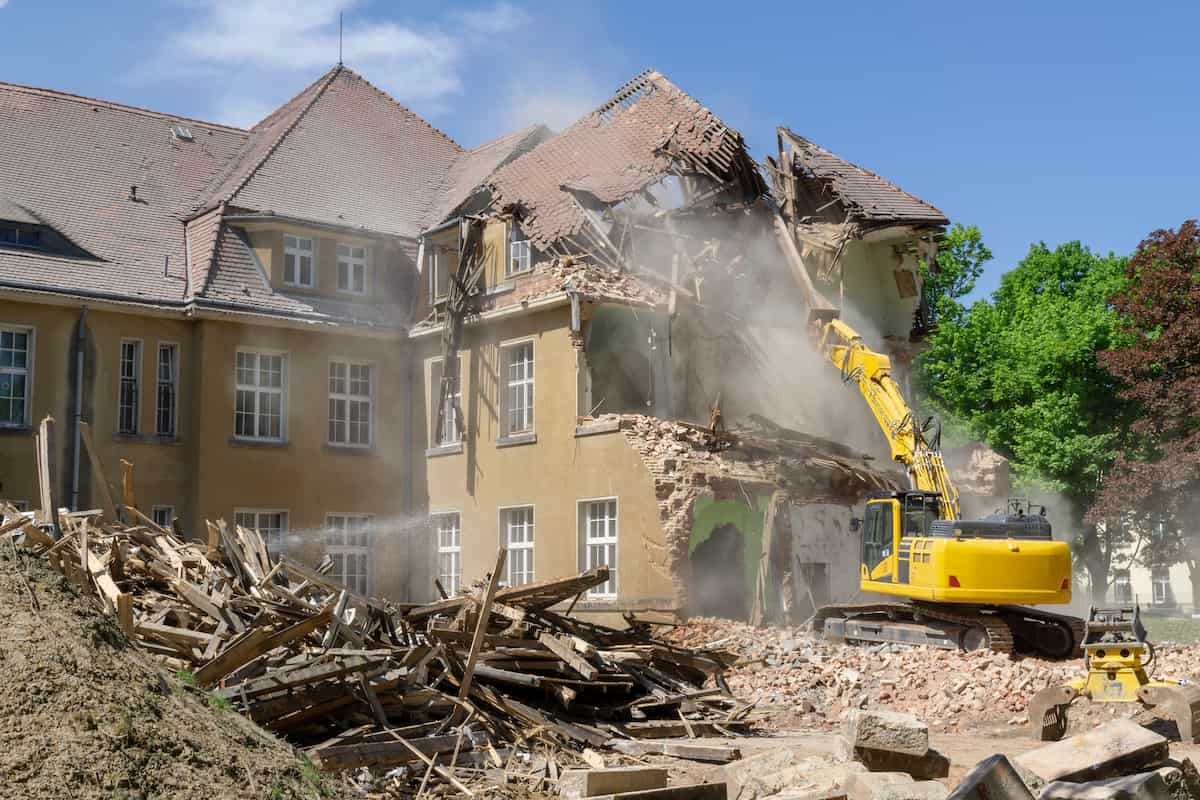 demolition-site-accident