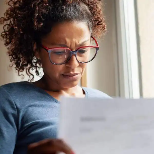 missouri widow looking at a bill