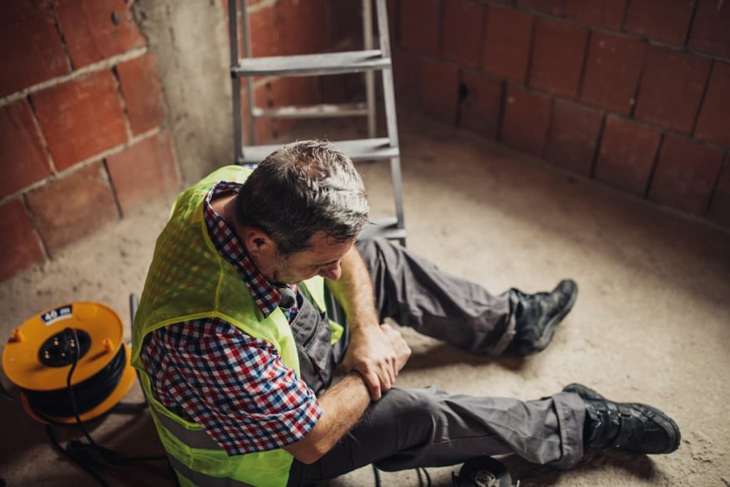 injured missouri construction worker