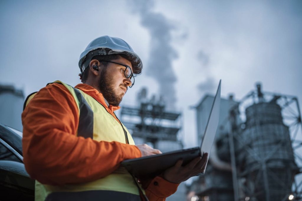 a missouri industrial worker on a laptop